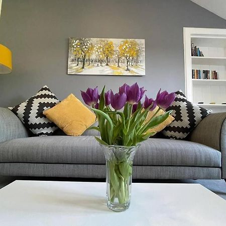 No 10 Immaculate City Centre, Top Floor 2 Bed Flat With Free Parking Inverness Zewnętrze zdjęcie